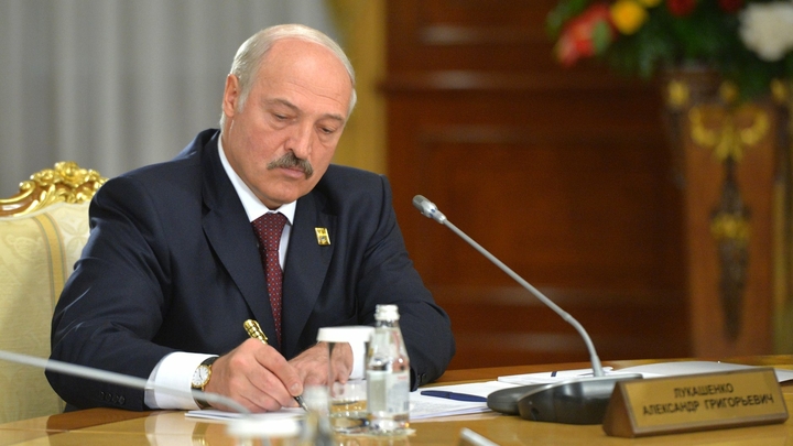 Лукашенко вызвался помочь Украине на условиях компромисса: А где? А как?