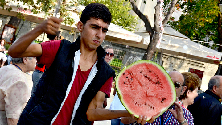 Убить за ягоду: Молодые мигранты взялись за ножи