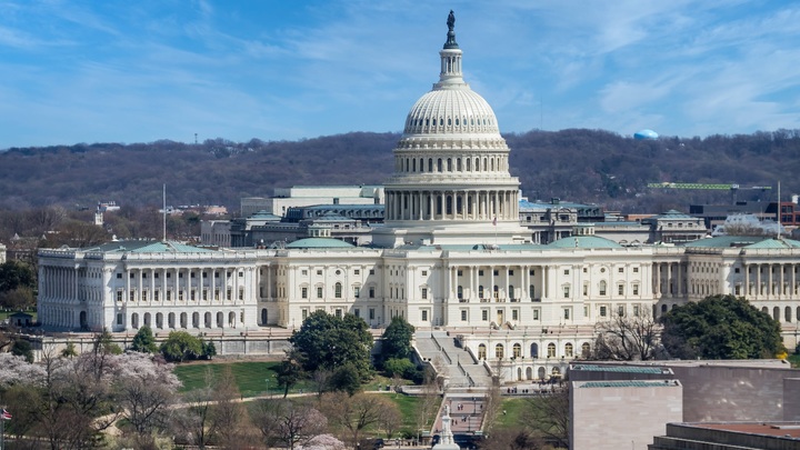 США бросят Европу холодной зимой: Эксперт призвал ЕС не ждать газовой помощи