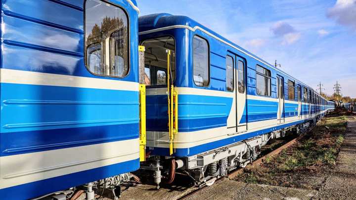 Самара получила шесть капитально отремонтированных вагонов метро
