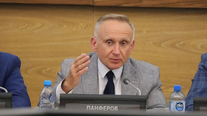 Вице-спикер Заксобрания Панфёров выступил за отмену выборов мэра Новосибирска