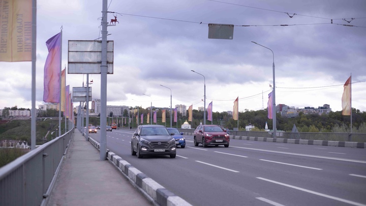 Девушка упала с моста в Нижнем Новгороде после употребления психотропных веществ