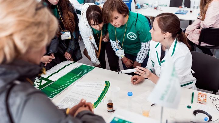 Молодёжь поднимает науку: Слухи об утечке мозгов сильно преувеличены