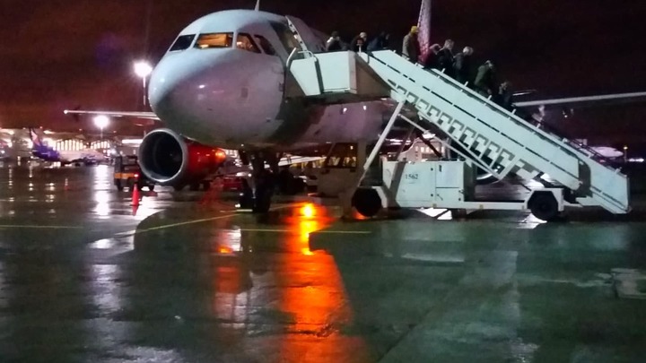 Уральские авиалинии отменили полеты из Екатеринбурга в Беларусь