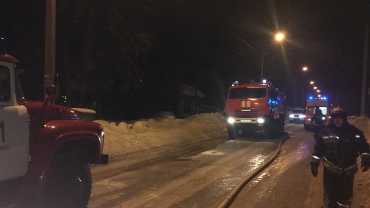 В Бердске два человека погибли в пожаре