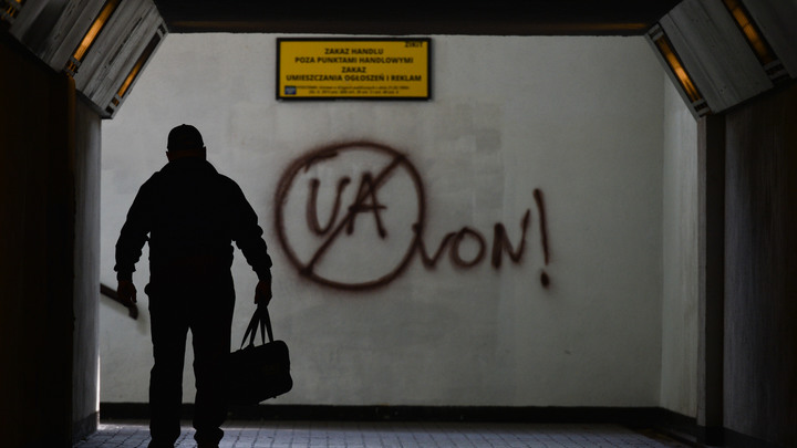 В гостях, а не дома: Граждане Польши указали украинцам их место