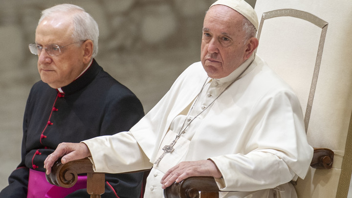 Трудности перевода: В Ватикане нашли, как отмазать Папу Римского, оскорбившего чеченцев и бурятов