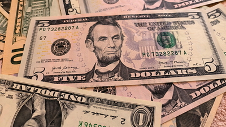 Белый дом заставят отчитаться за каждый доллар, выданный на Украину