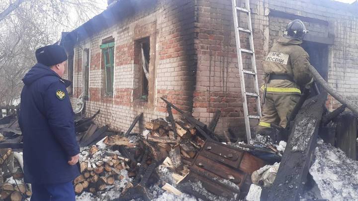 Названа предварительная причина пожара в Ордынском районе, в котором погибли дети