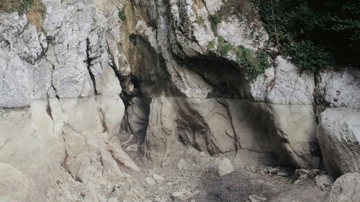 Впервые за 40 лет: В Нацпарке Сочи рассказали, почему пересох Агурский водопад