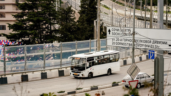 В Сочи с 1 июля запустят круглосуточные автобусы до аэропорта