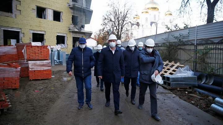 Стройка идет, но с отставанием: В Краснодаре корпус детской краевой больницы готов только на 34%