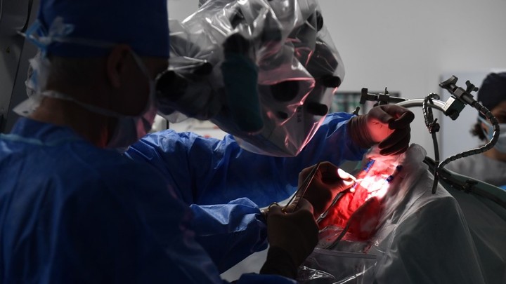 Не имел права оперировать: Делом московского нейрохирурга заинтересовался Бастрыкин