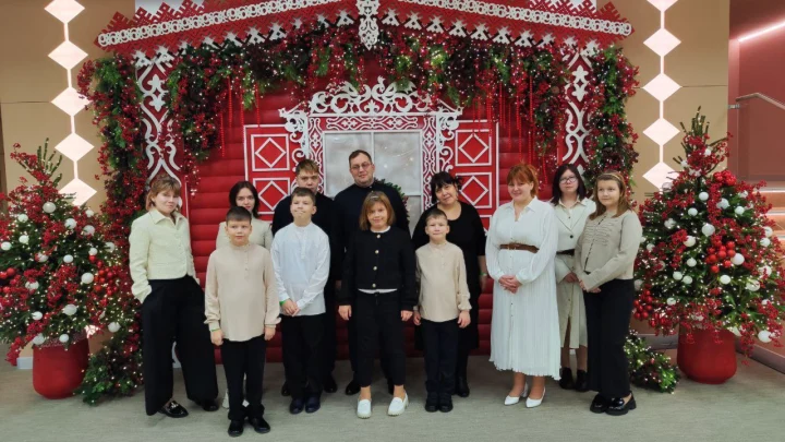 Говоришь по-русски - отберём детей: Большая семья тайно бежала из Латвии, спасаясь от мести чиновников