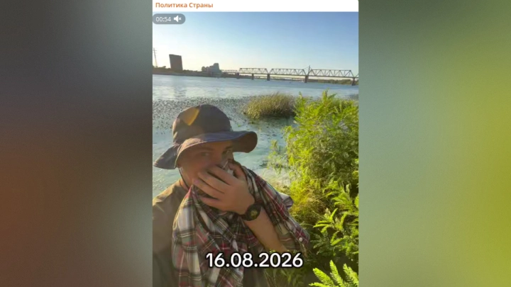 «Она так смердит!»: вода в Днепре в Киеве почернела и испускает зловоние