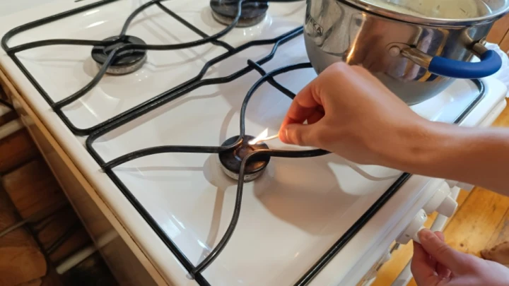 Крики, ругань, взрыв: ЧП в многоэтажке в Волгограде – Что известно