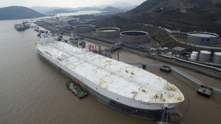 Вот тебе и санкции: США не хватило танкеров, так как все перевозят русскую нефть - Bloomberg