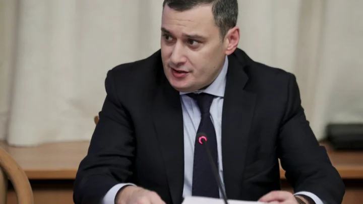 Я даже не беру сторону моральную: Хинштейн поставил условие курским чиновникам – заграничные выезды теперь придётся согласовывать