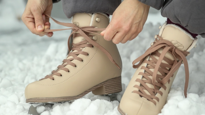 Фигурист Наумов, потерявший родителей в авиакатастрофе, пропустит чемпионат четырех континентов