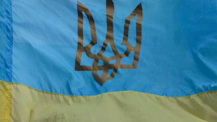 Главу Генштаба Украины призвали уволить на фоне очередного пожара на складе боеприпасов