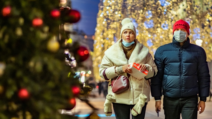 Диетолог составил новогоднее меню для жителей России: никаких оливье и селёдки под шубой