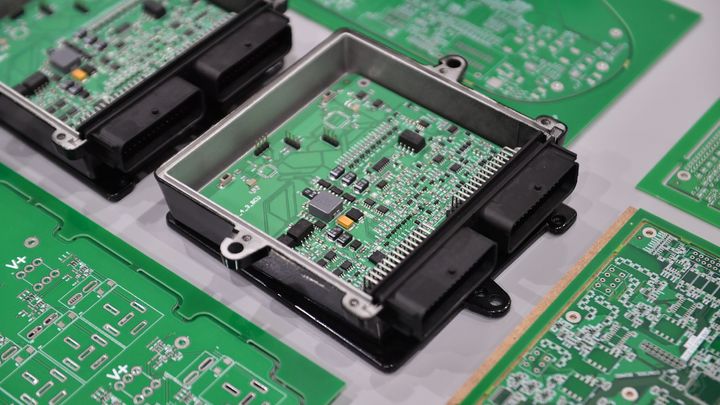 В США начали программу чипирования детей. Собирают даже запах