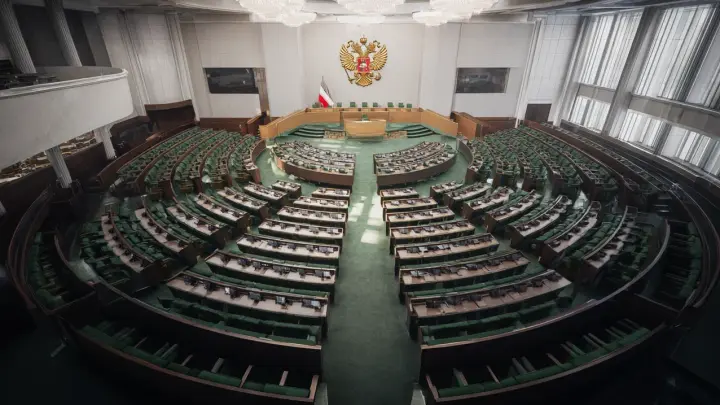 Такого скандала Госдума ещё не переживала: Бронь для нужных человечков. Расследование