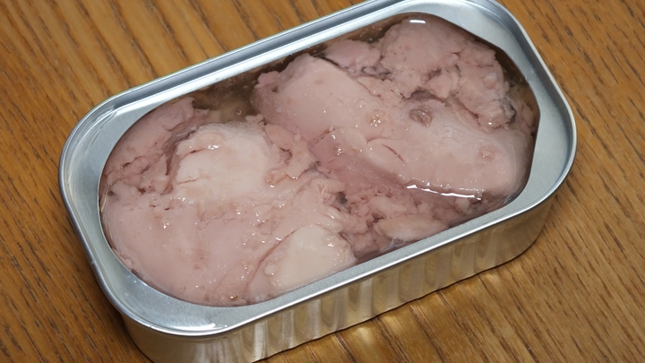 В консервах из печени трески Роскачество выявило фальсифицированную продукцию и контрафакт