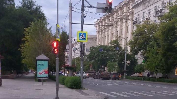 Ты слышал, чё Путин сказал?: Ростовчане гонят Вагнер с улиц своего города