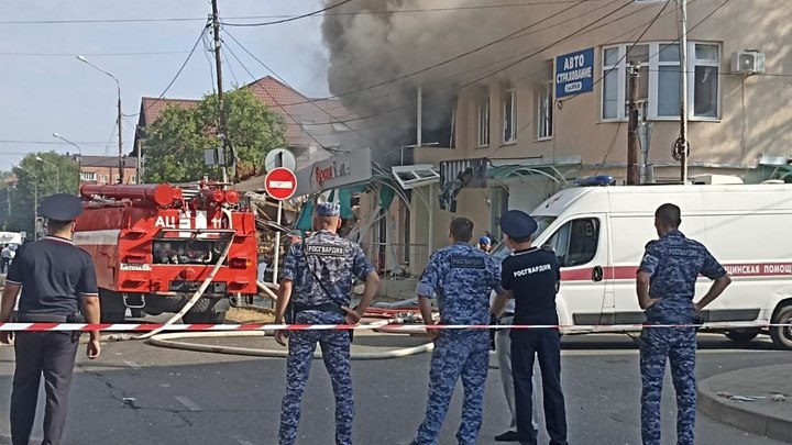 В МЧС пояснили причину взрыва ТЦ Радуга в Апшеронске