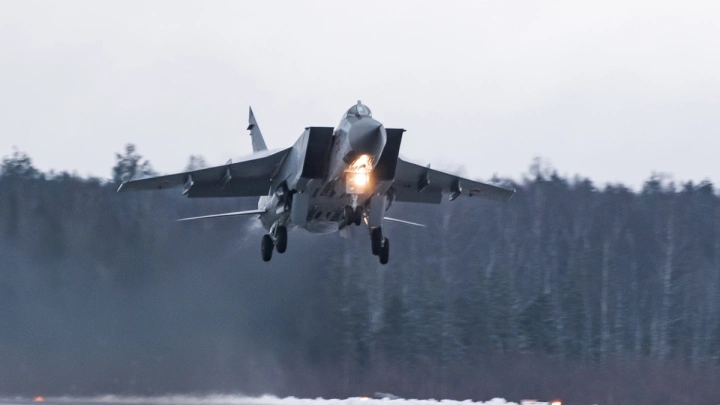 Вести недели: Пилот МиГ-31 раскрыл вербовщика угона истребителя по букве «г»