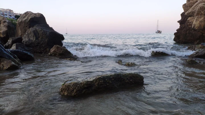 У берегов Антарктиды ученые обнаружили зловещий шар смерти