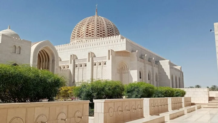 Газета.ру: Почему турпоток в Оман из России вырос почти в 3 раза за год