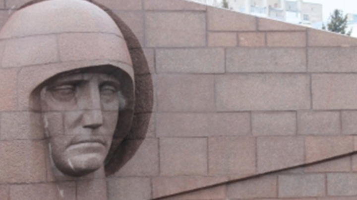 В Самаре арестовали оскорбителя горельефа Скорбящей Матери-Родине