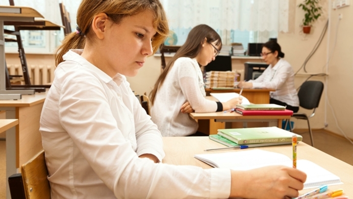 Летние каникулы у школьников Кузбасса начнутся раньше срока