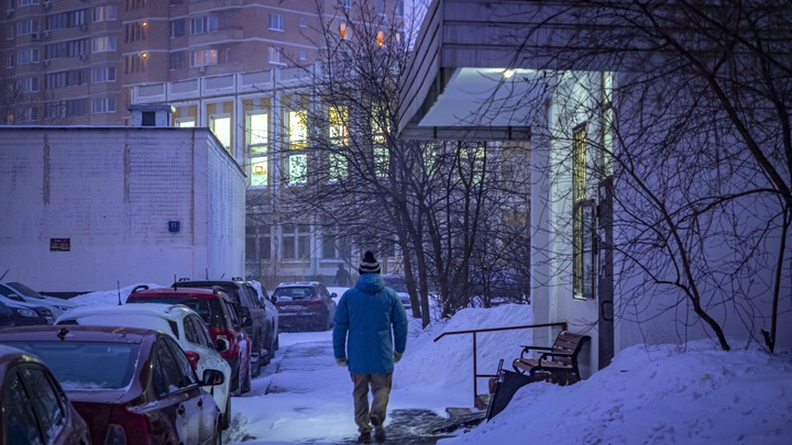 В Самаре мужчина попал под машину из-за плохо очищенной дороги