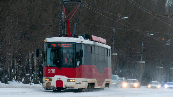На работу в объезд: В Краснодаре утром встала вся трамвайная ветка по Ставропольской