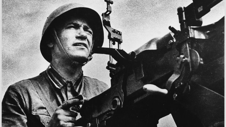 Первые победы при тяжелейшем положении: Рассекречены архивы Минобороны России о начале войны