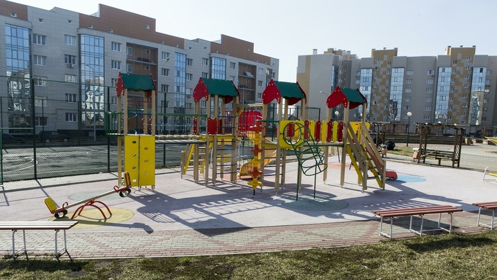 Песочница под напряжением: В Ростове ребёнок погиб, упав с 2-метровой высоты после удара током