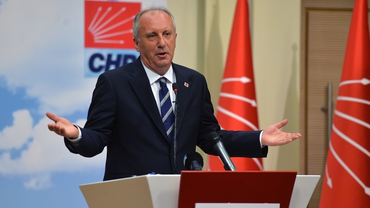 Будьте счастливы: Конкурент Эрдогана снял кандидатуру с выборов