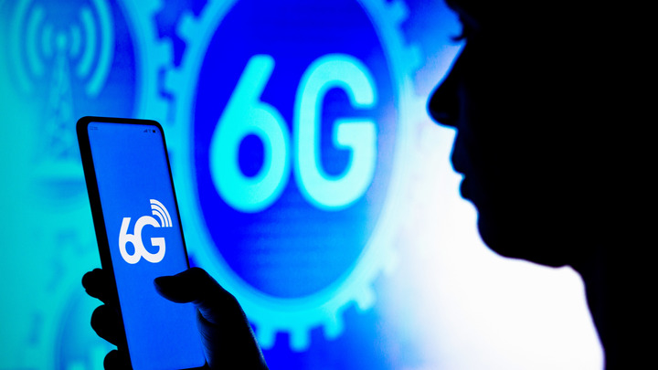 Связь 5G не нужна: Эксперты объяснили, почему в России решили перейти сразу к 6G