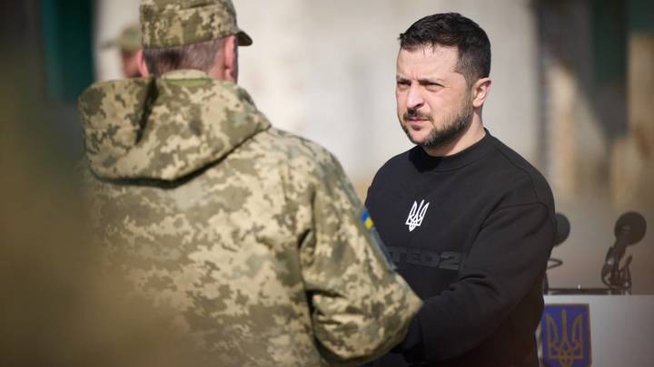 На Украине будет возбуждено дело о госизмене Зеленского и его команды