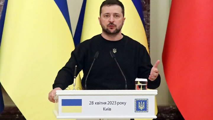 Пользователи Сети осудили Зеленского за слова о Крыме: Скоро будет бежать