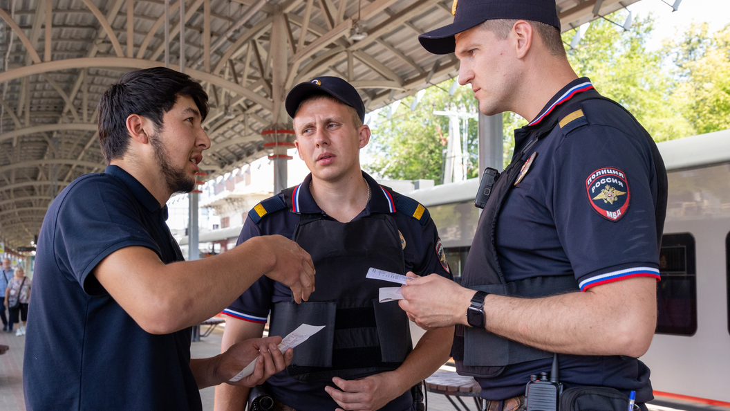 Мигранты ограбили семью героя СВО: Забрали не только половину дома, но и деньги