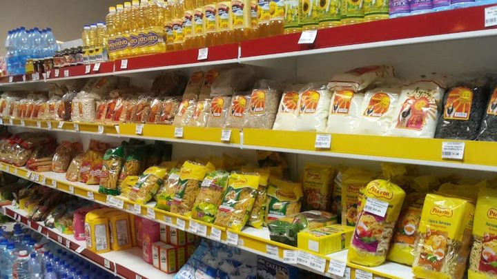 В Краснодаре снизился ажиотажный спрос на сахар и другие продукты