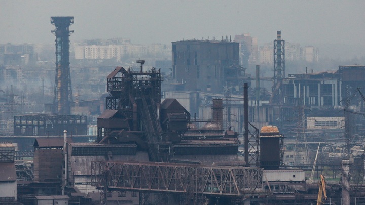 Неонацистов на Азовстали наказывают после попытки убить русских