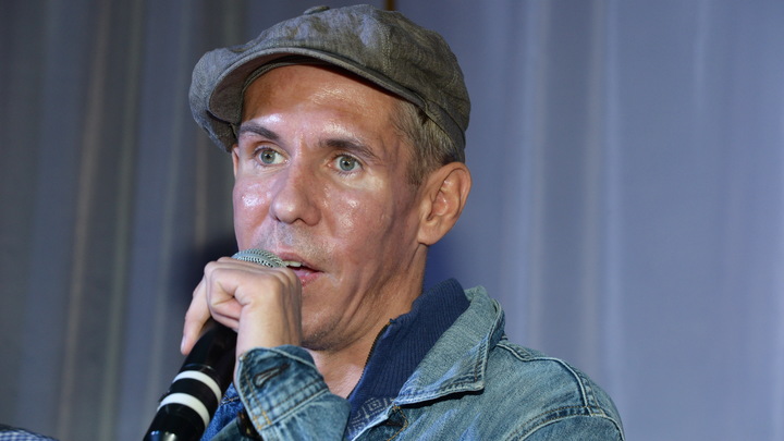 Панин* выставил России ультиматум. На жалость давит приличными деньгами