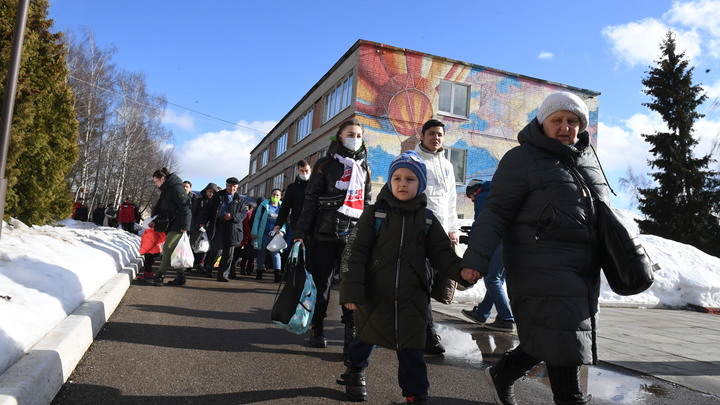 Власти Херсона призвали местных жителей покинуть регион