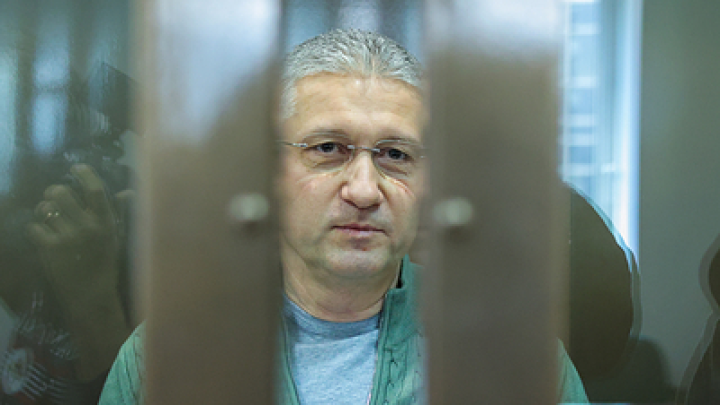 Жена Тимура Иванова покинула Россию с наворованными у Минобороны миллиардами