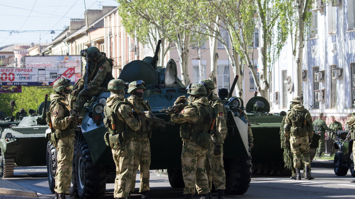 Ситуация в Донецке 27 июля 2022: ВСУ обстреливают людей прямо у банков и остановок